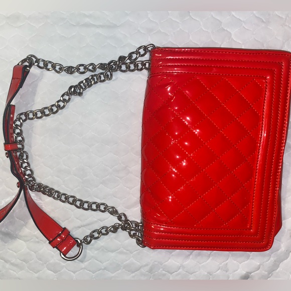 Red smal clutch - Picture 3 of 3